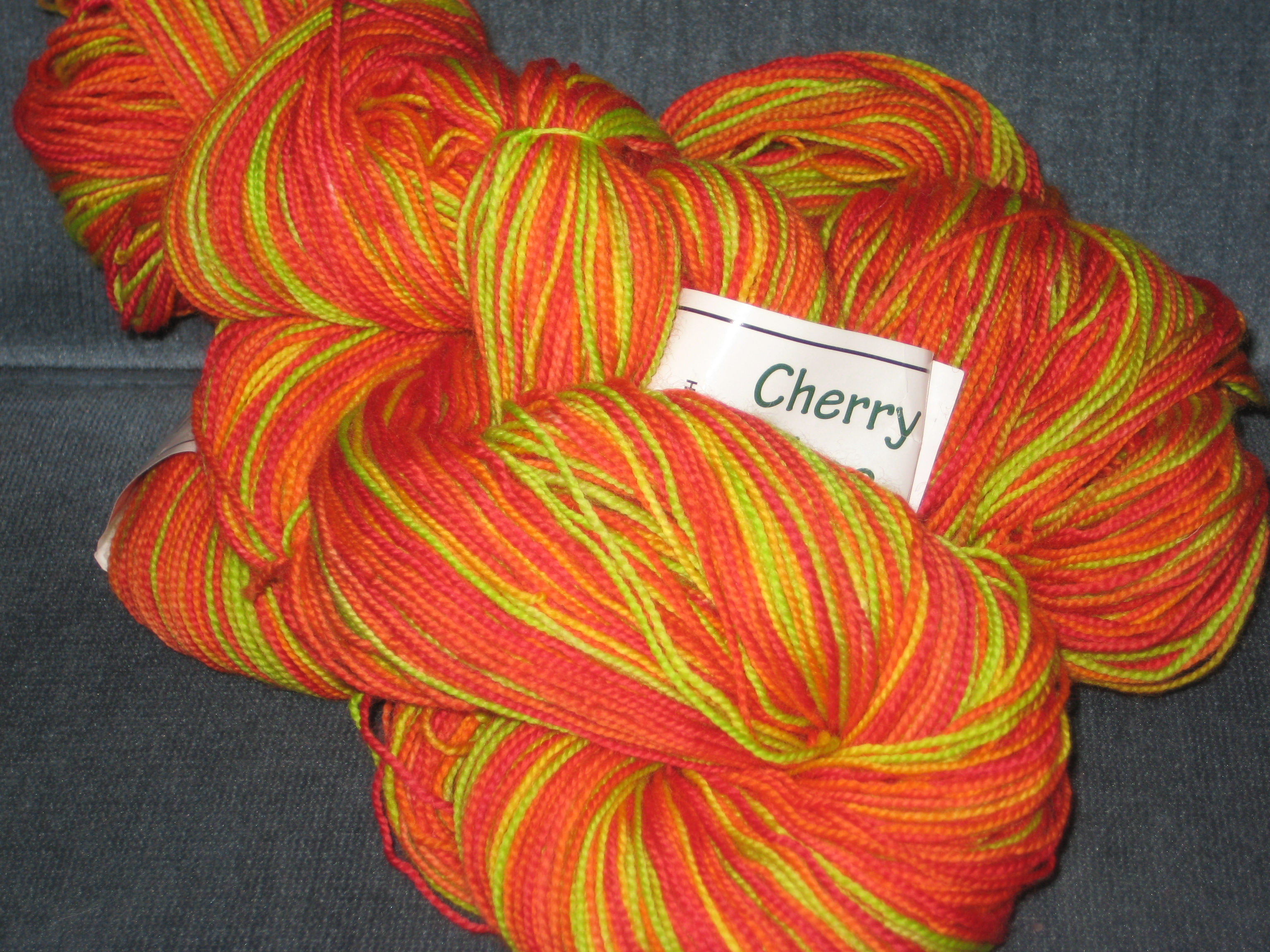Super Sock hand dyed fine Merino yarn - Tangerine-Yellow - Click Image to Close
