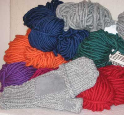 Burly Spun Convertible Mitten Kit in Solid Colors Burly Spun Convertible Mitten Kit in Solid Colors