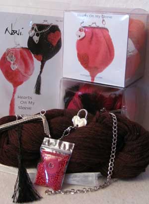 A New Noni - Hearts on my sleeve Purse kit
