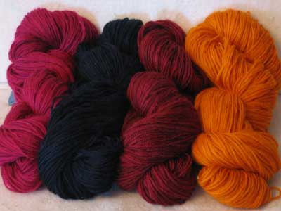 Bearfoot - Solitary jewel tones Bearfoot - Solitary jewel tones